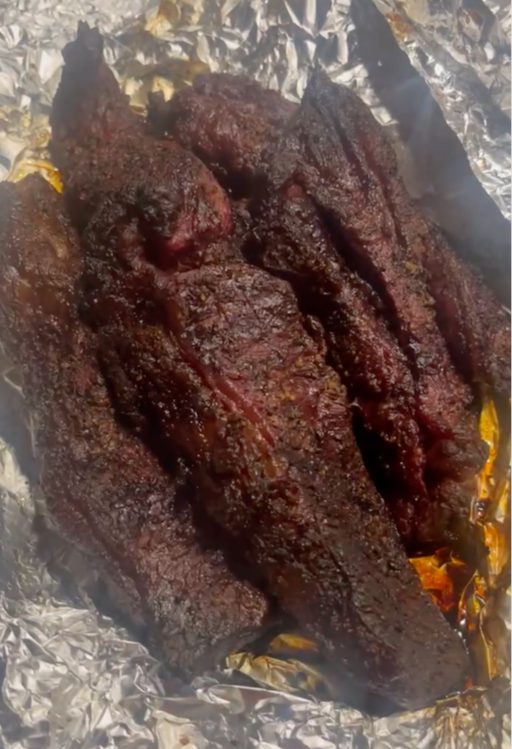 Black Angus Ribfingers van de Kamado: Mals en Sappig – BBQ Wereld